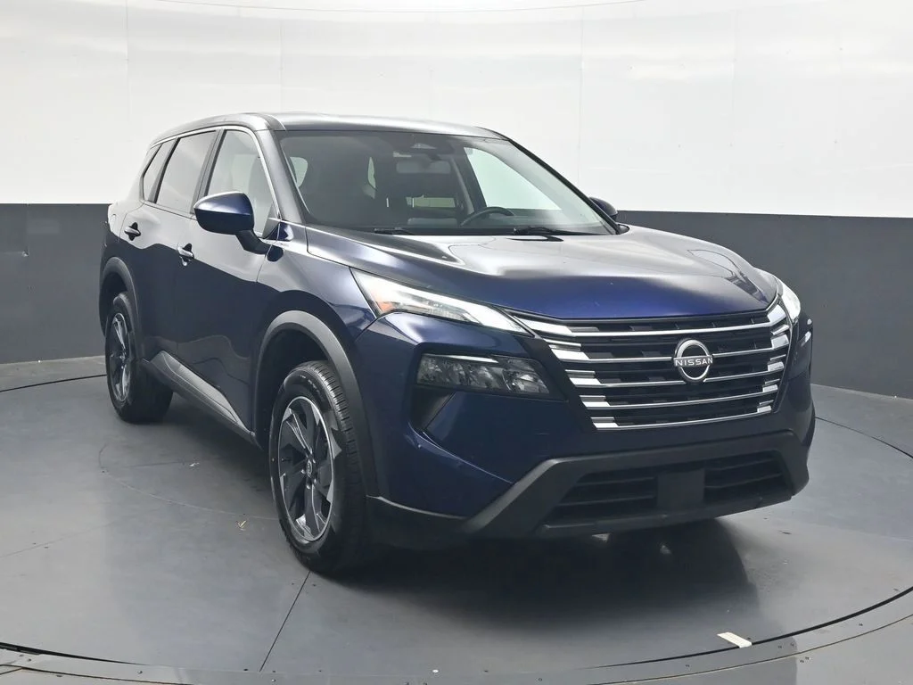 Used 2025 Blue Nissan SV image 2