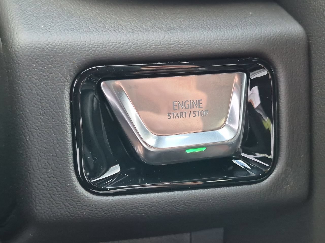 2026 GMC Yukon Denali - Photo 17