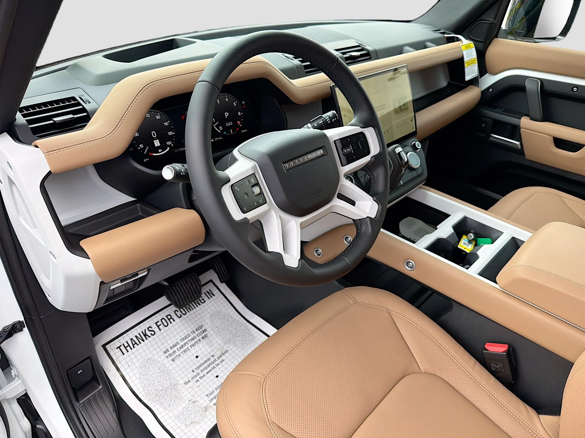 New 2026 Fuji White Land Rover X-Dynamic SE image 25