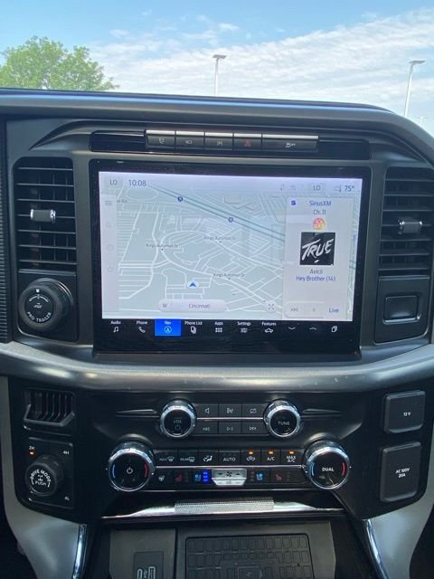 Used 2024 Gray Ford Lariat image 8