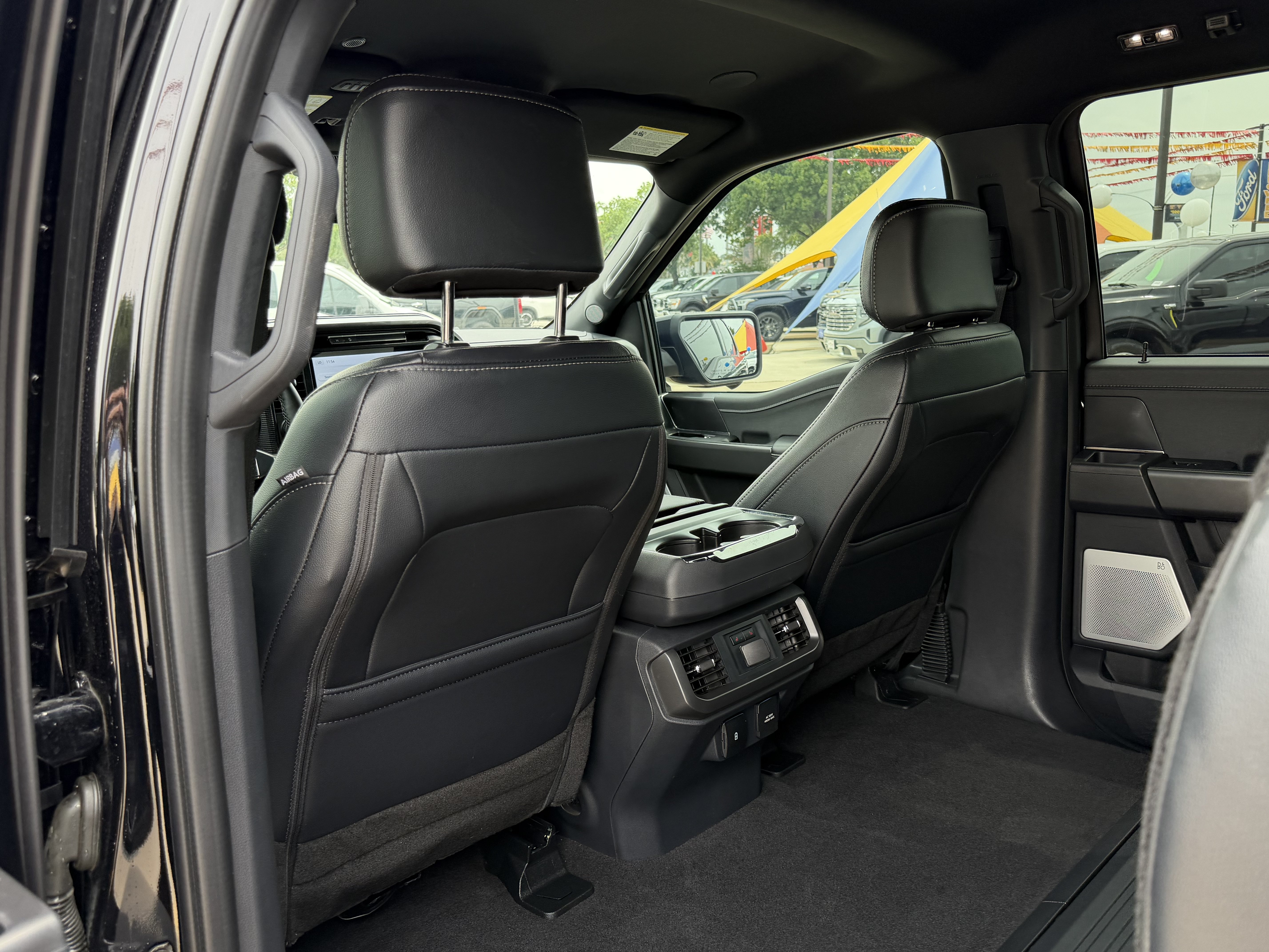 Used 2025 Agate Black Metallic Ford Lariat image 14