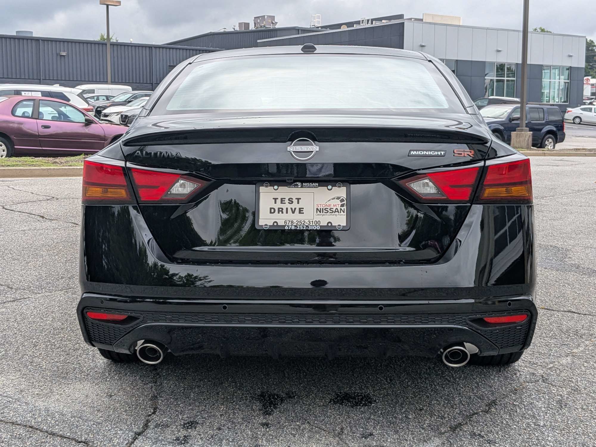 New 2026 Black Nissan 2.5 SR image 4