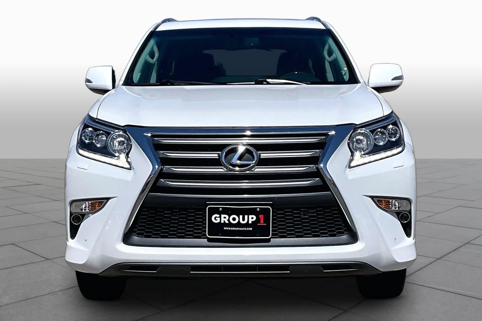 Used 2019 Starfire Pearl Lexus Premium image 4