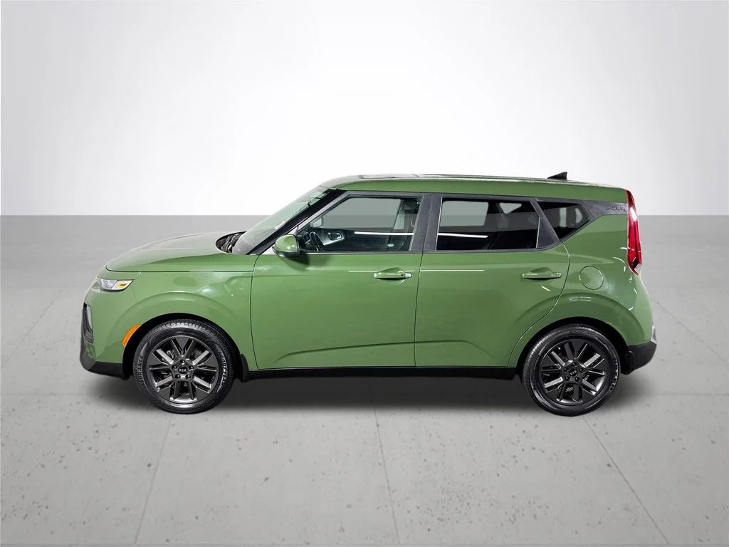 Used 2021 Green Kia EX image 9