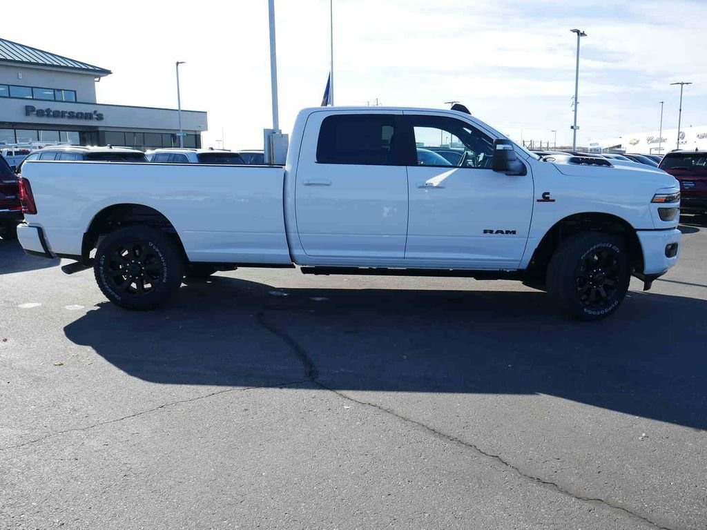 New 2026 Bright White Clear-Coat Exterior Paint RAM LARAMIE image 29