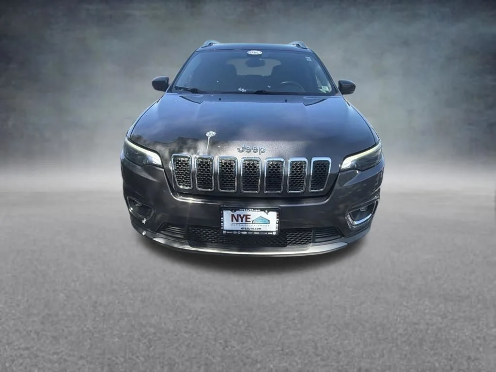 Used 2019 Gray Jeep Limited image 9