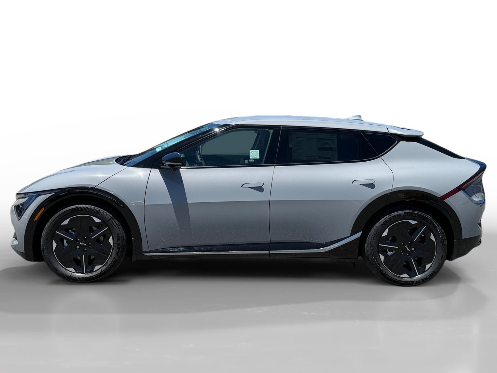 New 2026 Wolf Gray Kia WIND image 2