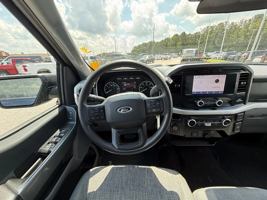 Used 2023 Blue Ford XLT image 7