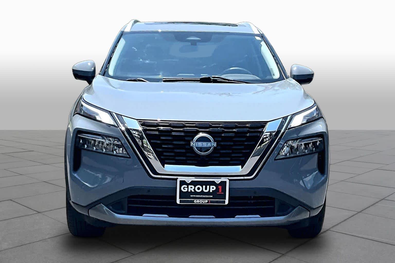 Used 2023 Boulder Gray Pearl Nissan SL image 4