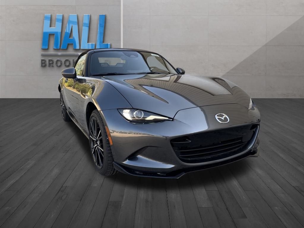 2025 Mazda MX-5 Miata Grand Touring - Photo 3