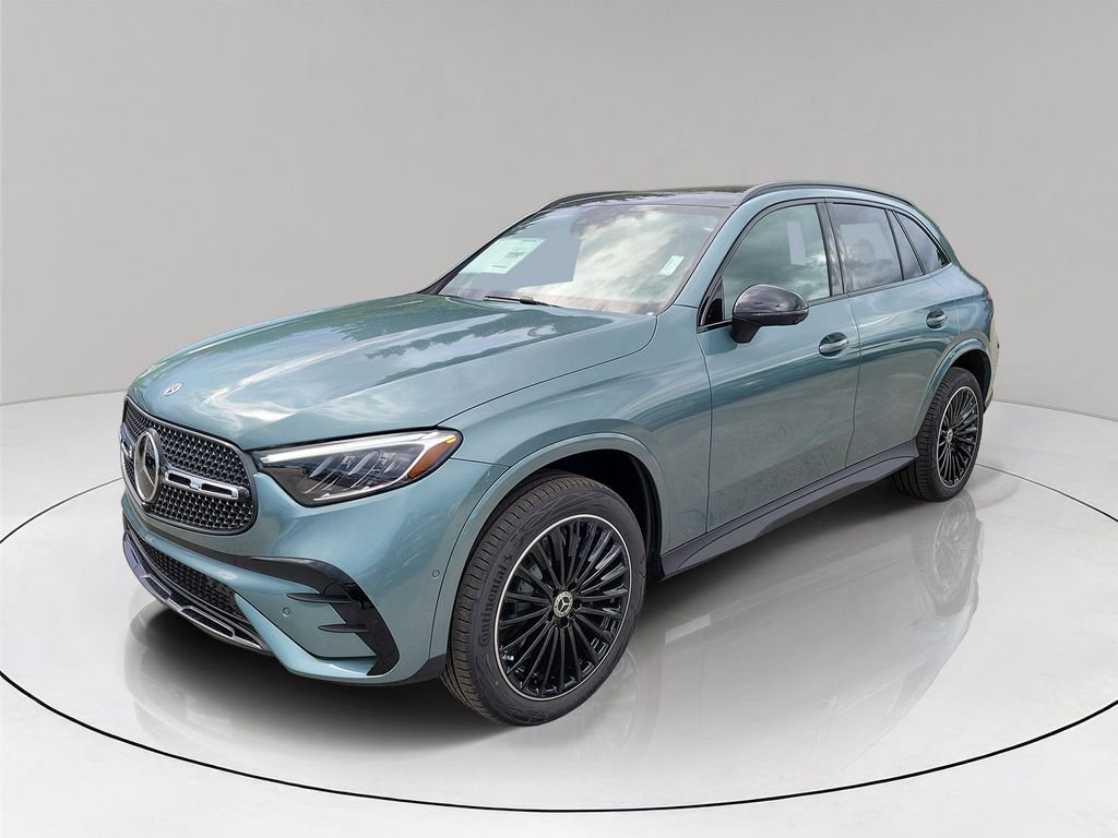 New 2027 Verde Silver Metallic Mercedes-Benz GLC 300 image 3