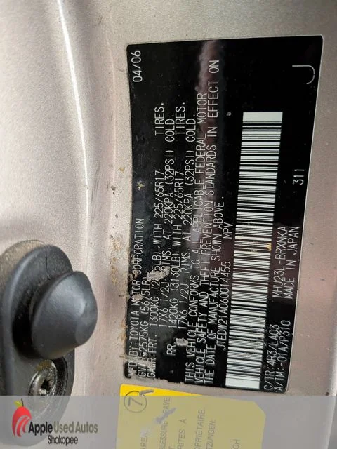 Used 2006 Gold Toyota Limited image 55