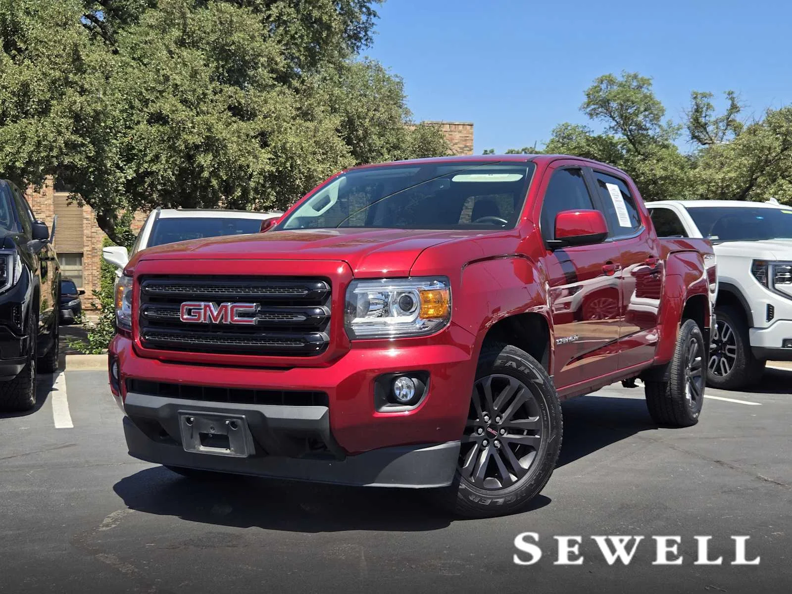 Used 2020 RED QUARTZ TINTCOAT GMC 4WD SLE image 1
