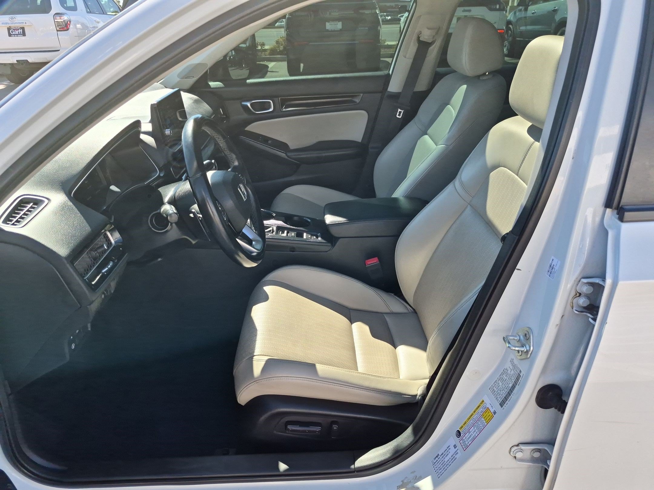 Used 2022 Platinum White Pearl Honda Touring image 14