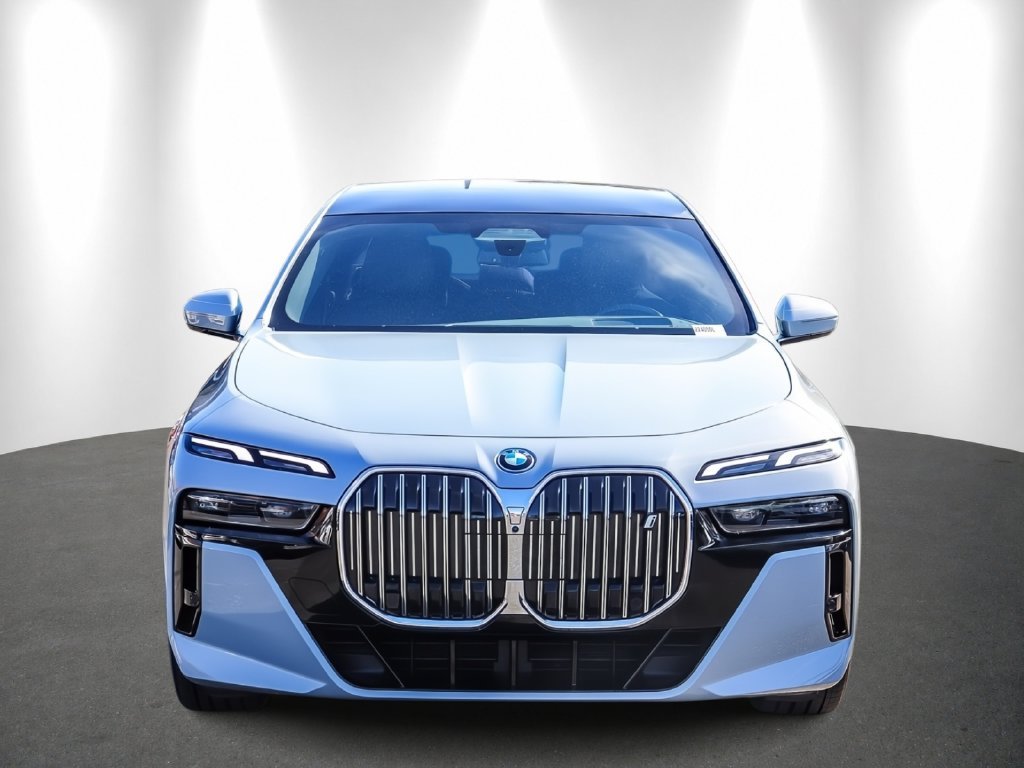 2024 BMW i7 photo 2
