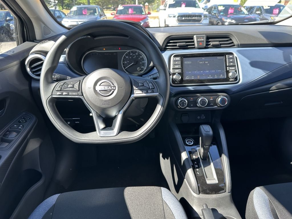 2025 Nissan Versa Sedan SV - Photo 17