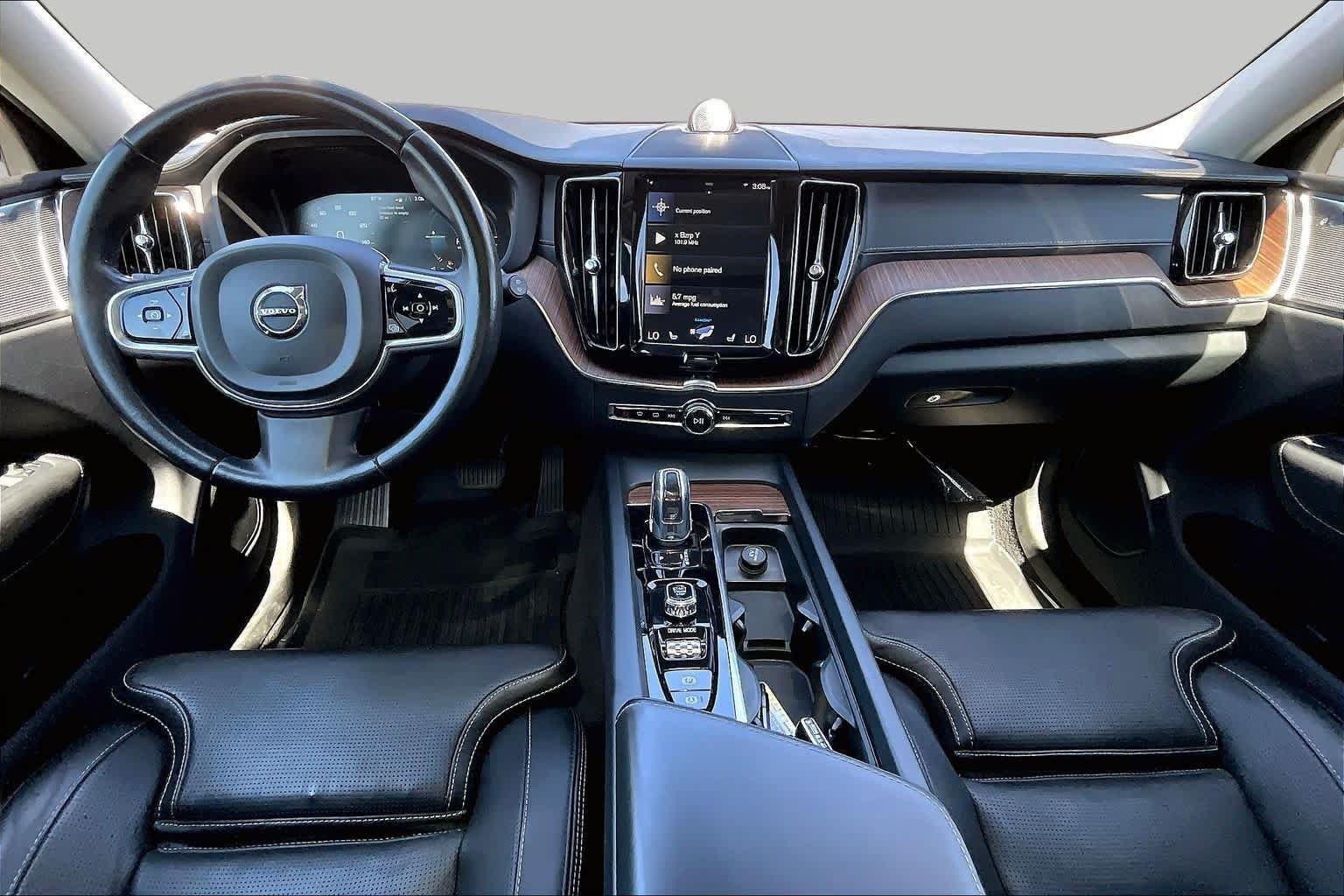 Used 2019 Osmium Grey Metallic Volvo Inscription image 15