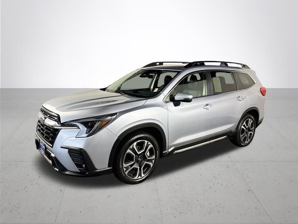 Used 2023 Silver Subaru Limited image 2