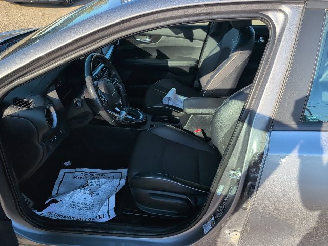 Used 2024 Steel Gray Kia GT-Line image 4