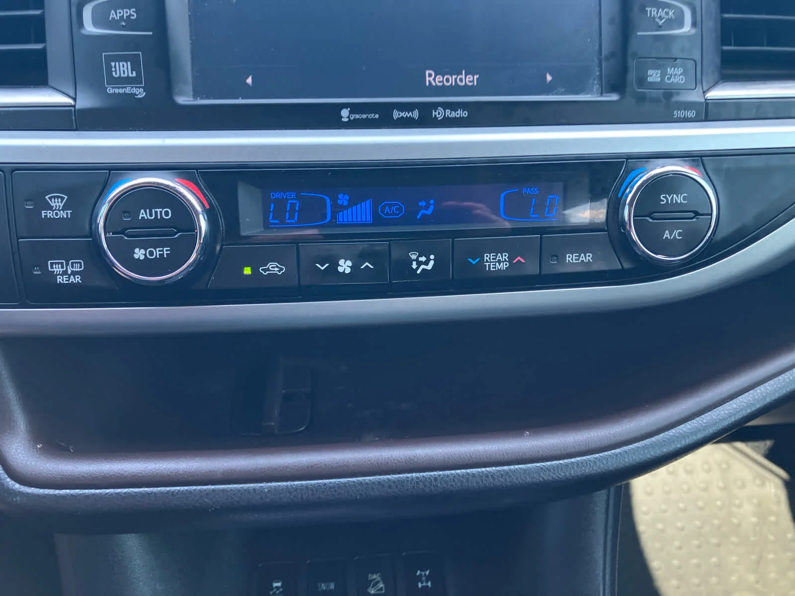 Used 2016 Blizzard Pearl Toyota Limited Platinum image 27