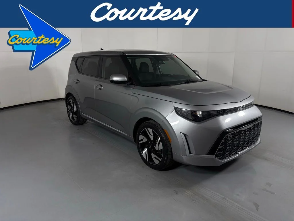 Used 2023 Gray Kia GT-Line image 1