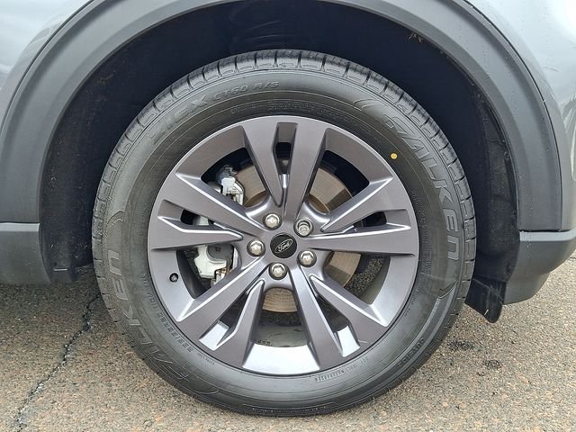 Used 2023 Gray Ford XLT image 8