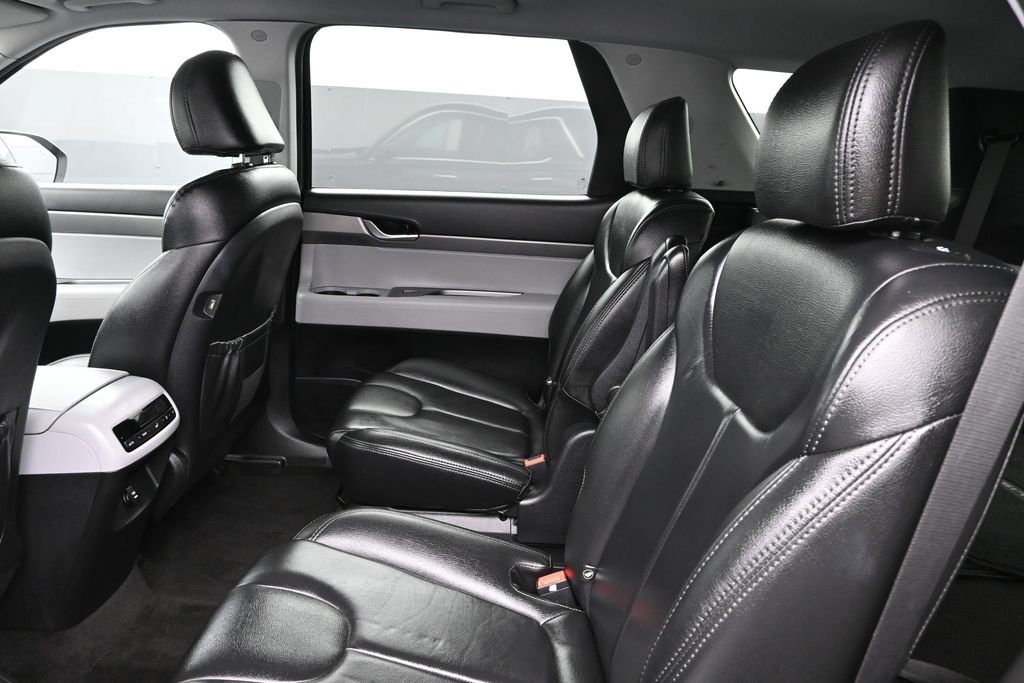 Used 2021 Black Hyundai SEL image 23