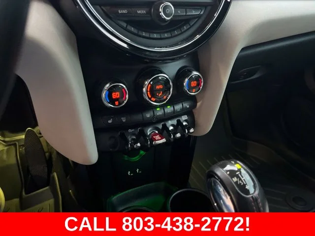 Used 2019 Blue MINI Classic image 17