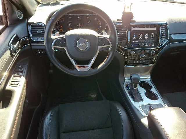 Used 2019 Red Jeep Trailhawk image 12