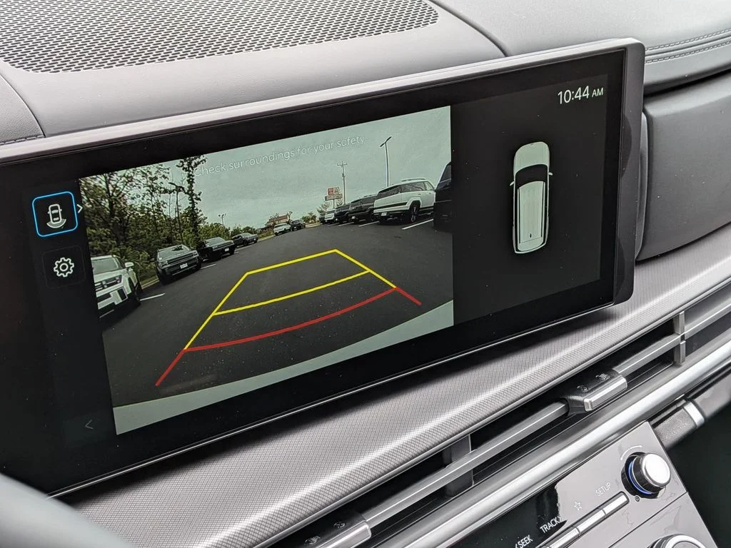 New 2026 White Hyundai SE image 19