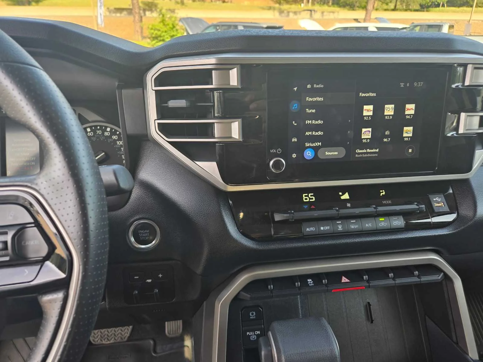 Used 2024  Toyota SR5 image 13