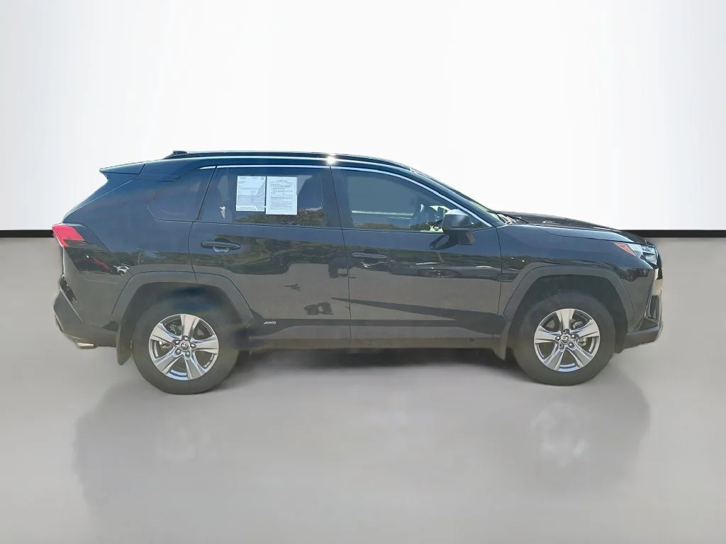 Used 2025 Midnight Black Metallic Toyota LE image 5