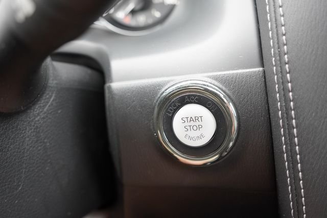 Certified Used 2020 White INFINITI LUXE image 37