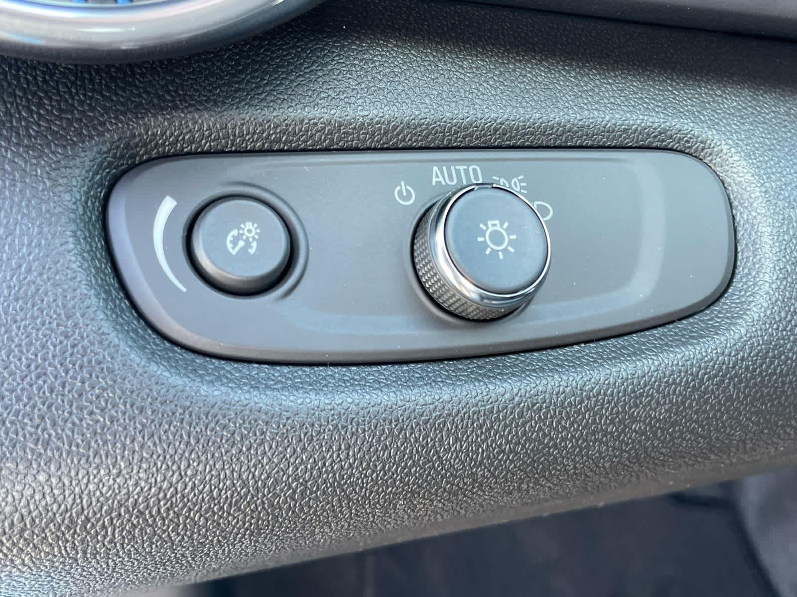 2026 Chevrolet Trax LT - Photo 26
