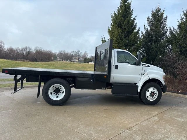 New 2026 White Ford Base image 30