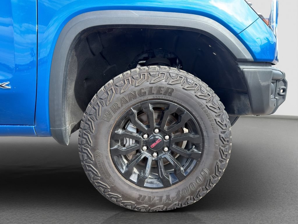 Used 2023 Dynamic Blue Metallic GMC AT4X image 23
