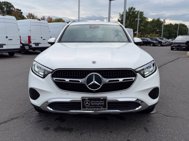 Used 2023  Mercedes-Benz GLC 300 image 2