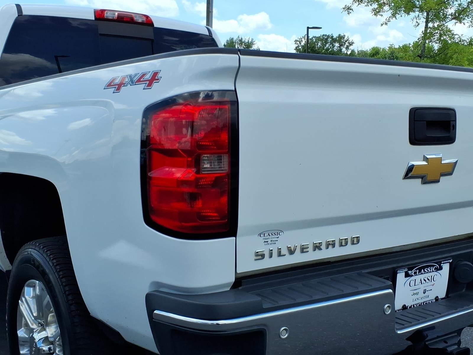 Used 2015 Summit White Chevrolet LTZ image 17