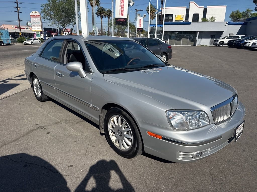 2005 Hyundai XG350 L's photo