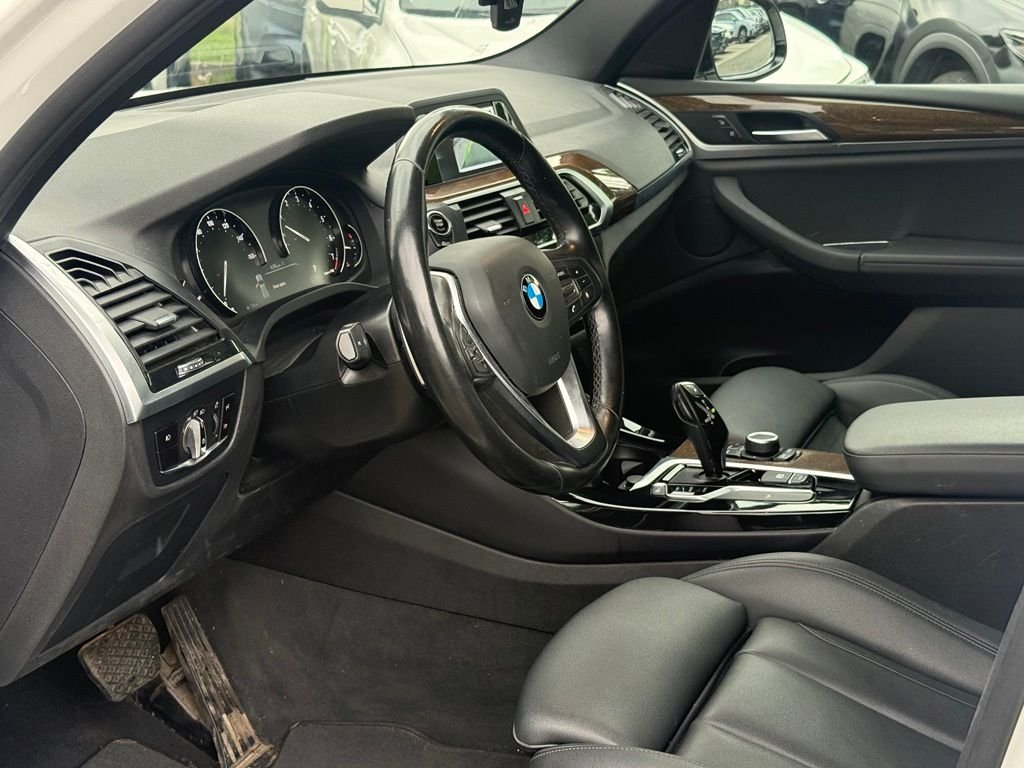 Used 2018 White BMW xDrive30i image 20