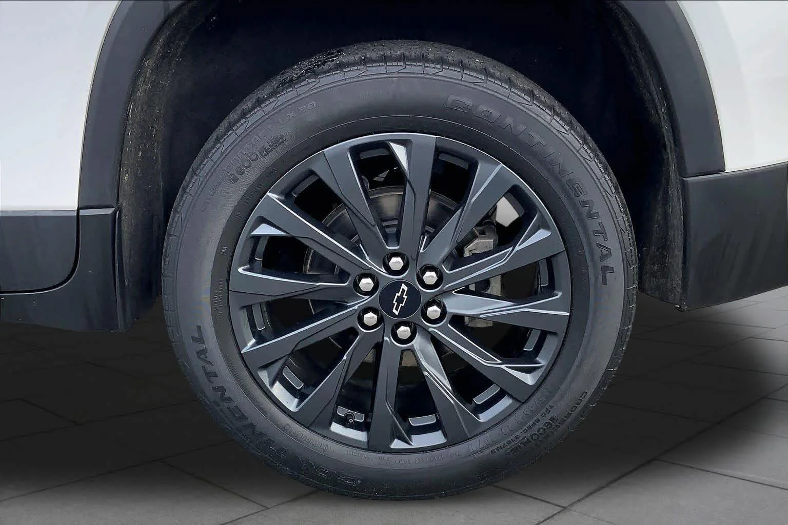Used 2023 Iridescent Pearl Tricoat Chevrolet RS image 11