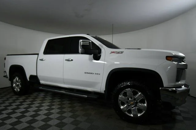 2021 Chevrolet Silverado 3500HD LTZ - Photo 9