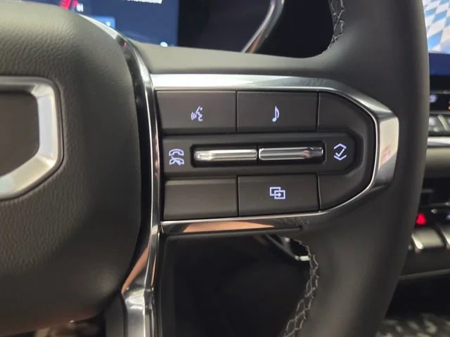 New 2026 Onyx Black GMC Elevation image 26
