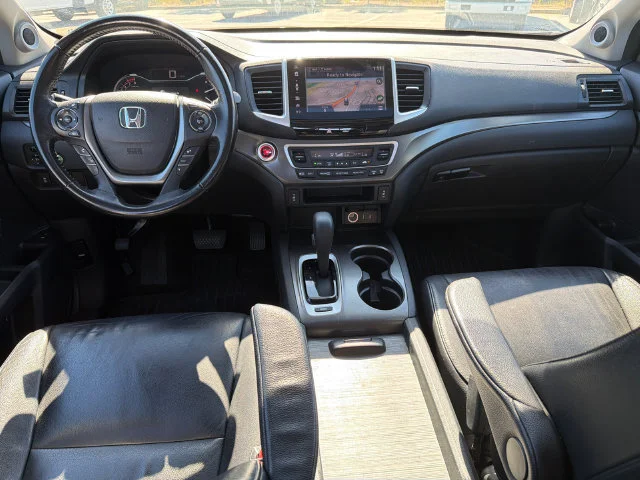 Used 2017 Black Honda EX-L image 23
