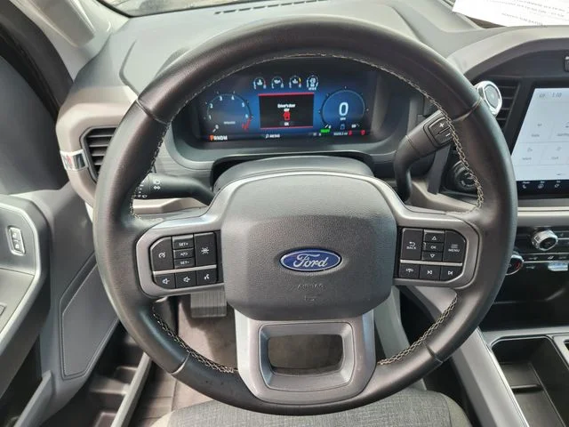 Used 2024 Black Metallic Ford XLT image 12