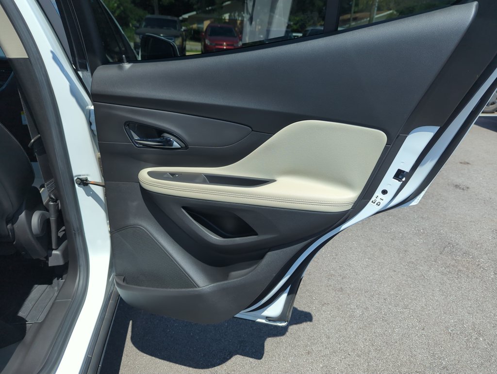 Used 2019 White Buick Sport Touring image 30
