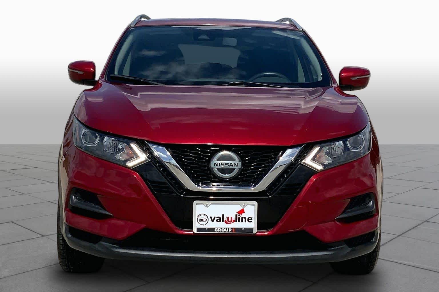 Used 2020 Scarlet Ember Tintcoat Nissan SV image 4