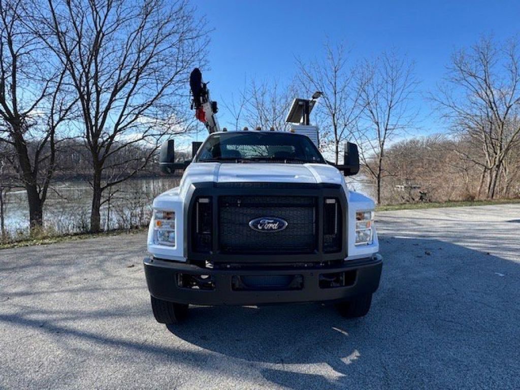 New 2025 Oxford White Ford XL image 22