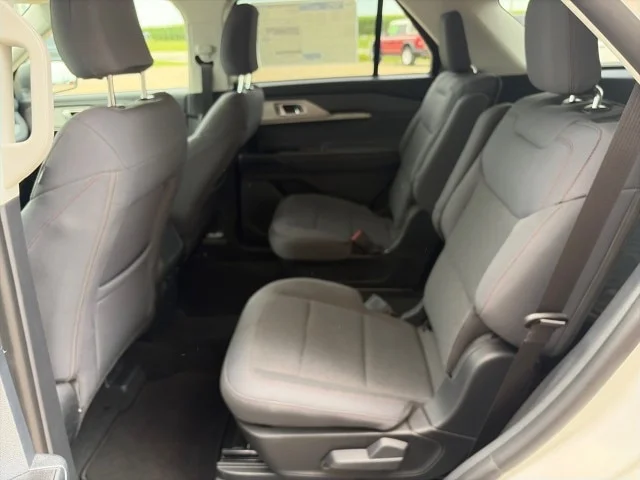 New 2026 Star White Metallic Tri-Coat Ford Active 100A image 42