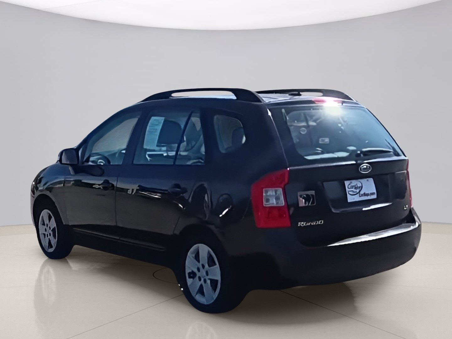 Used 2010 Black Kia LX image 3